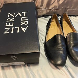 Naturalizer Black Loafers-sz 9-gently worn